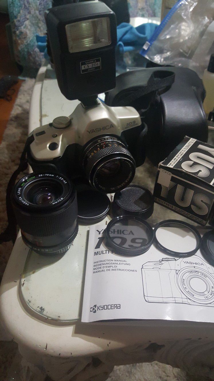 Yashica 109 35mm Film Camera Lot