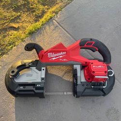 Milwaukee M18 FUEL 18V Lithium-Ion Brushless Cordless Deep Cut Band Saw (Tool-Only)