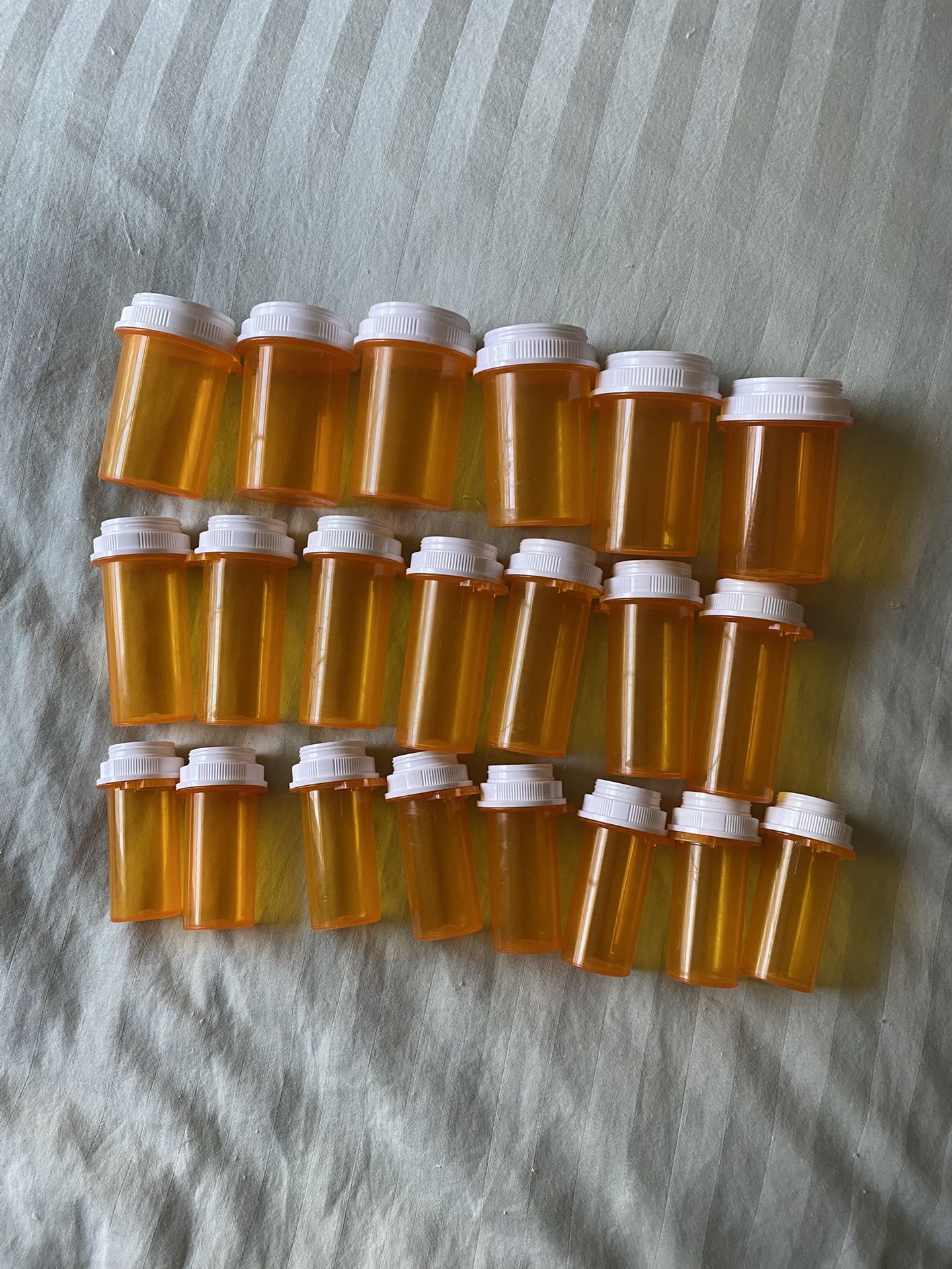 Set of 21 L, M, S Pill Bottles/ Plastic Containers