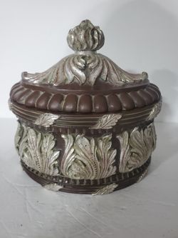 Large Oval Trinket Box Excellent Condition 