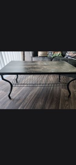 Tables and 2 side tables
