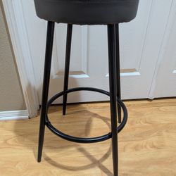 Set Of 2 Grey Stools See Pics For Dimensions 