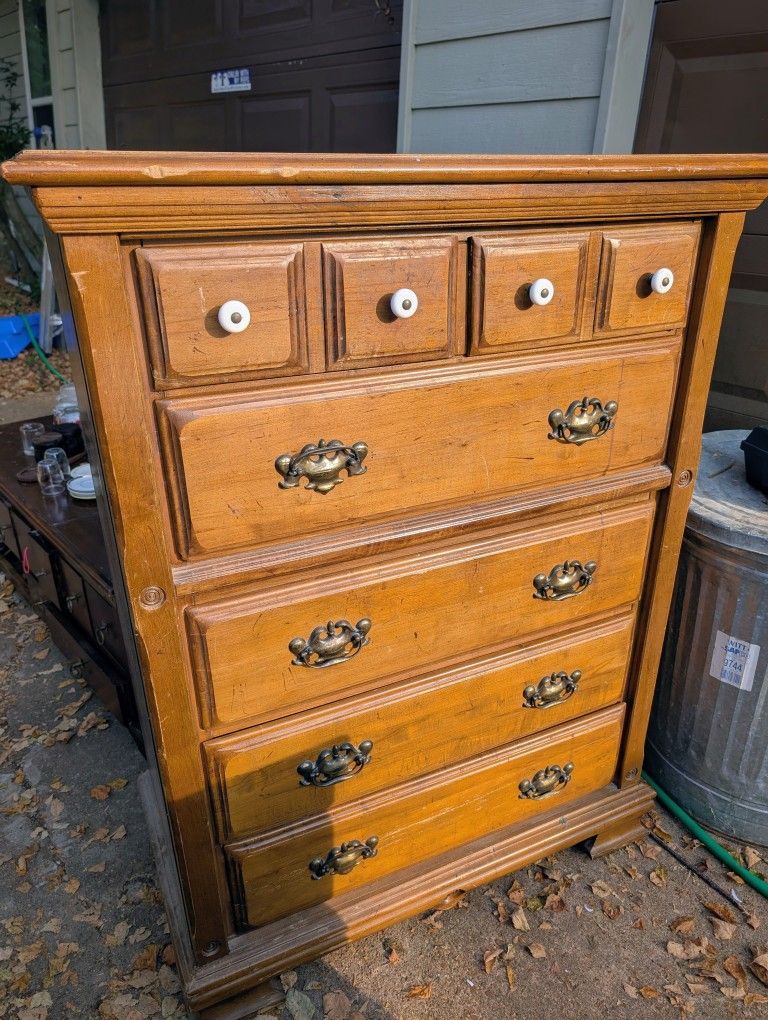 Harrison Dresser Set