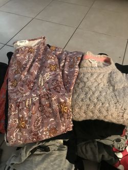 Forever21, H&M, etc. Dresses, shirts, sweaters. Different prices..sizes 7,8,9,10 and Junior size small