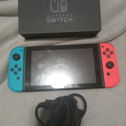 Nintendo Switch 