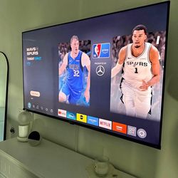 55”  Hisense smart tv