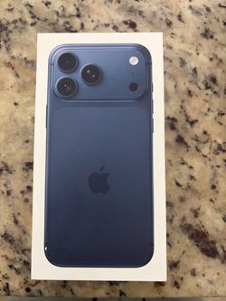 iPhone 17 Pro Max Blue