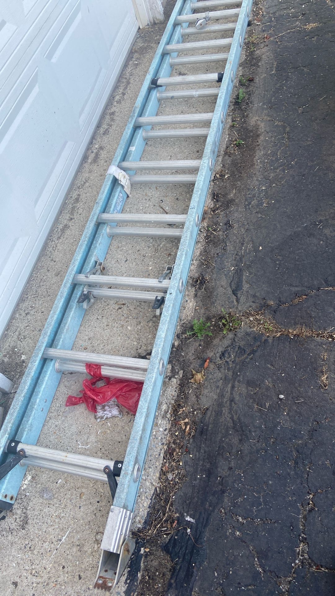 20 Foot Fiberglass Extension Ladder