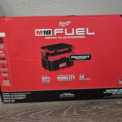 Milwaukee Packout M18 Vacuum