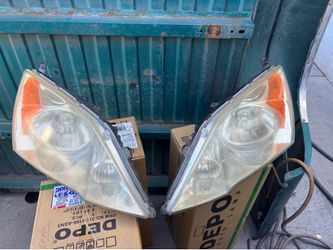 2007-2011 Honda CRV Headlights OEM