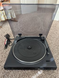 Audio Tech Turntable