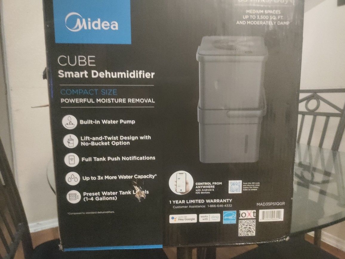 Midea 35 Pint/Day Dehumidifier