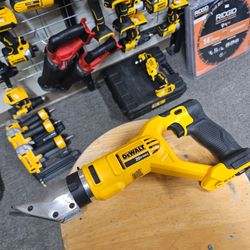 DEWALT
20V MAX Cordless 18-Gauge Swivel Head Shears (Tool Only)