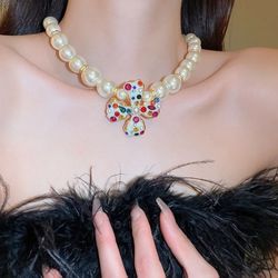 White large floral pedant with resin pearls necklace Women's Gift