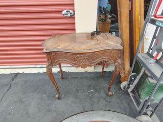 Antique French Louis XV Style Console Table ~ Carved French Hall Table
EuropeanFlairHome
 
rs