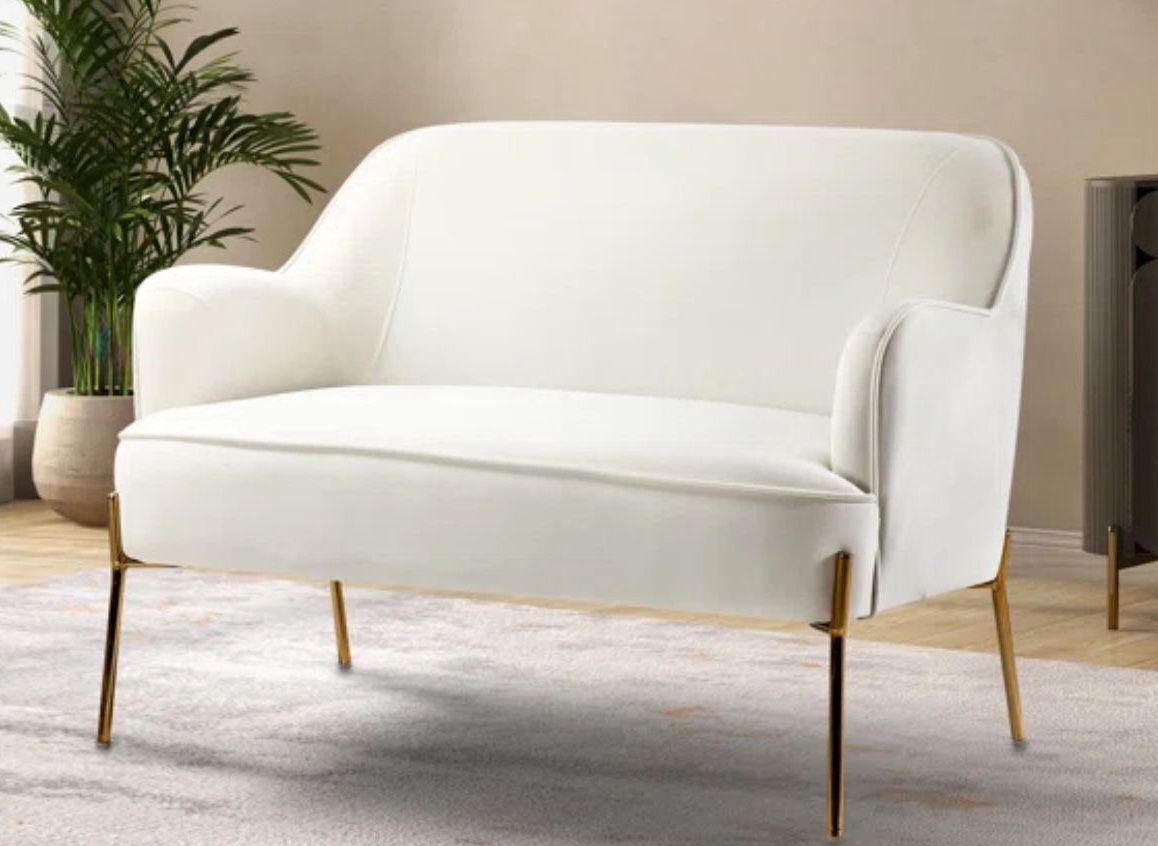Cleo 43” Upholstered Loveseat