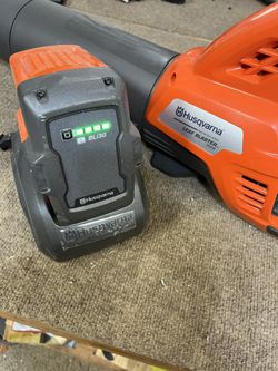 Husqvarna Blower With Battery