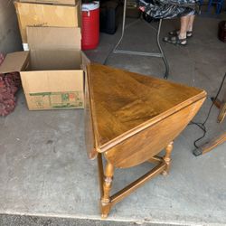 Drop Leaf Maple End Table
