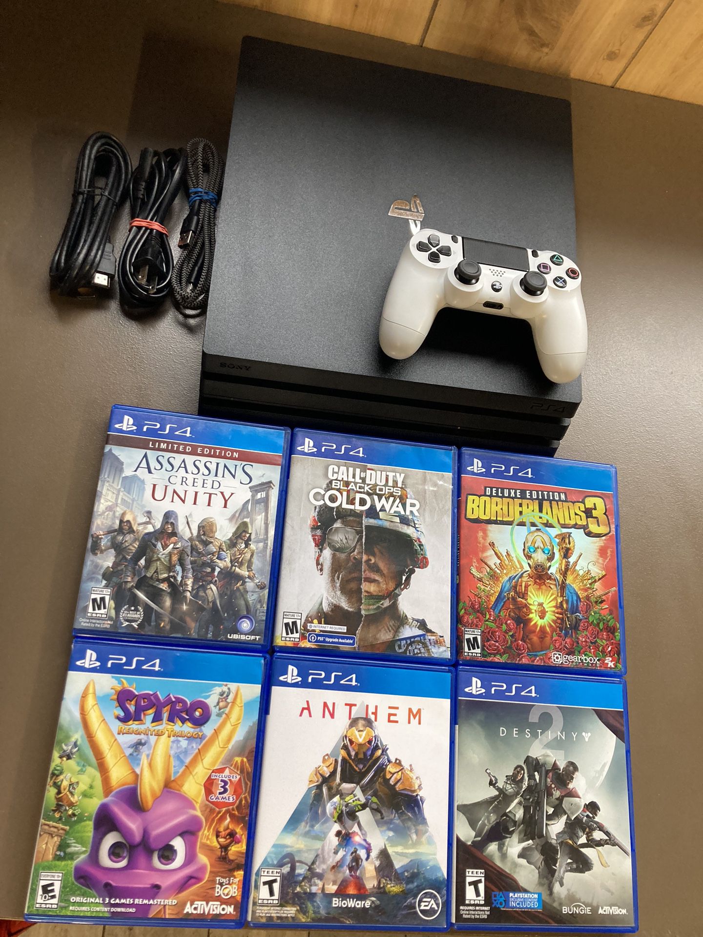 Inzichtelijk geluk Schuldig PlayStation 4 Pro Matt Black 1TB PS4 With 6 Cool Popular Games All The  Wires Included Ready To Play for Sale in Bensenville, IL - OfferUp