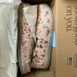 Toms