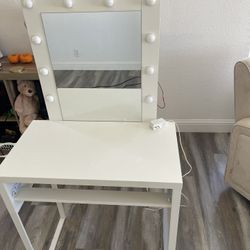 Makeup Vanity With Chair