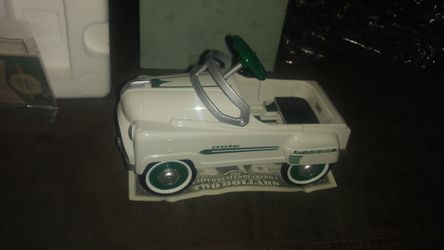 Kiddie car classics. Hallmark.