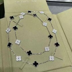 VCA Vintage Alhambra Clover 20 Motifs Diamond Onyx 18K White Gold-Plated Necklace