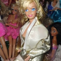 Bundle of Barbies 