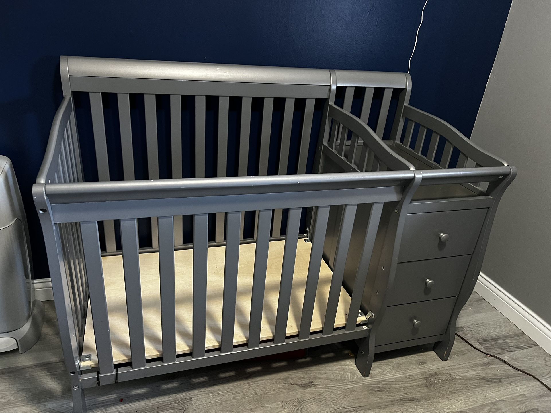Mini Crib With Changing Table