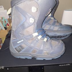 New Burton  Snowboard  Boots   Mens 8 Euro 40