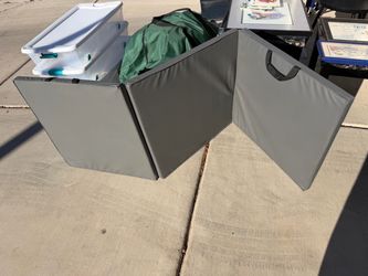 Foldable mat
