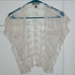 Floral Lace cream colored Shawl vintage style