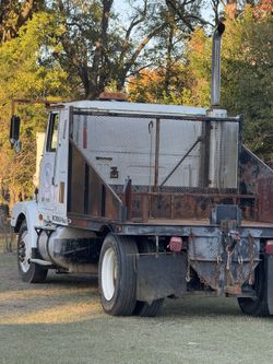 Mobil Home Truck Ready To pull