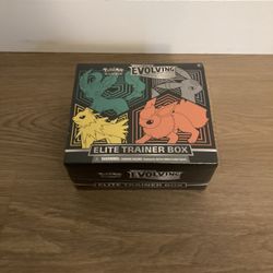 Evolving Skies ETB Pokemon Box