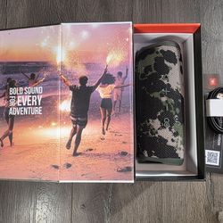 JBL Flip6 Bluetooth Speaker