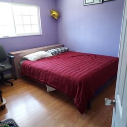 Cal King Bed And Dressers