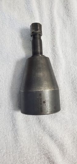 Mercedes Benz Puller tool for Suspension Work