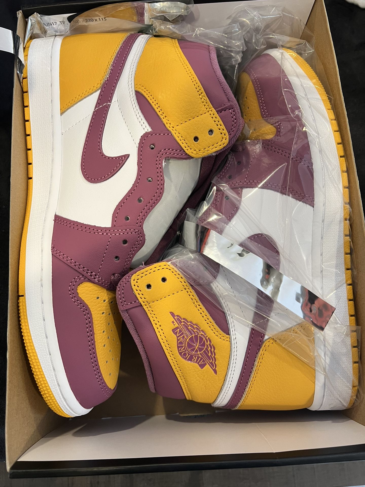 Jordan 1 High Brotherhood 9.5men