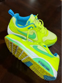 Woman’s Nike air max size 7