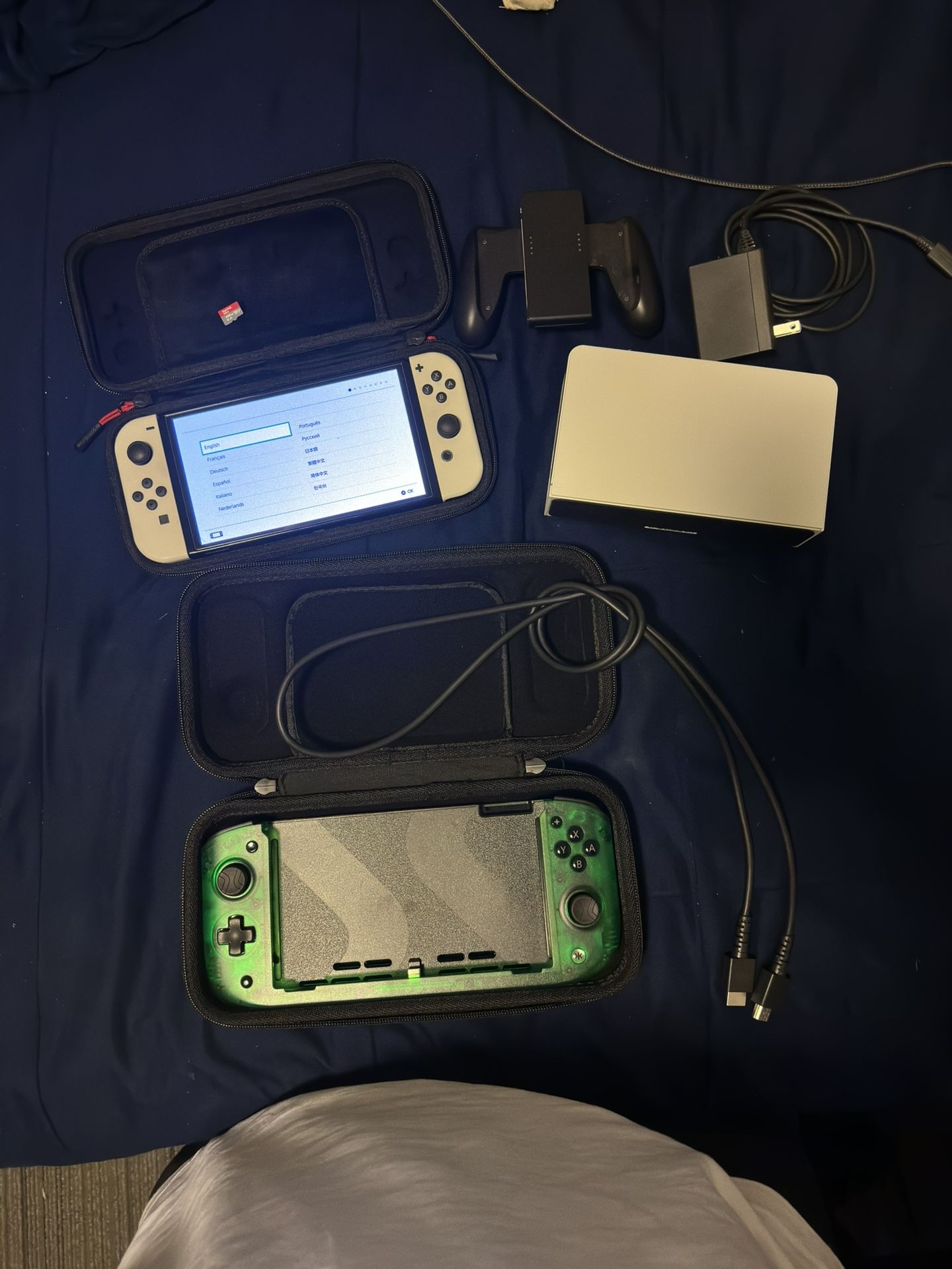 Nintendo Switch OLED + accessories
