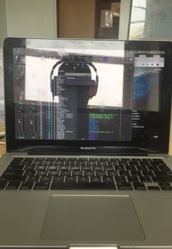 Macbook pro 13” with Logic Pro/ Plugins and working full