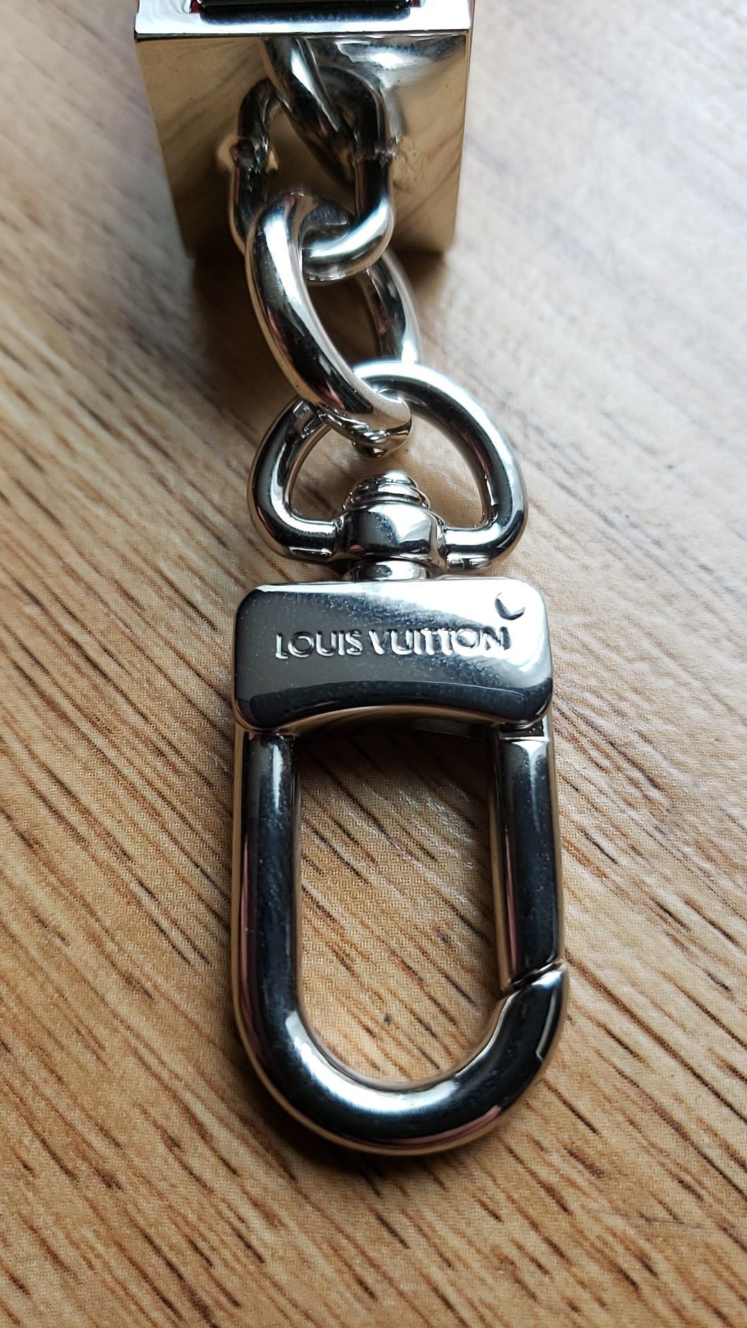 LOUIS VUITTON Supreme 4P Dice Keychain Keyring MP2072