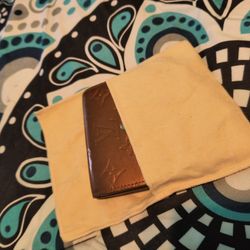 Authentic Louis Vuitton Bronze Monogram Vernis Small Wallet


