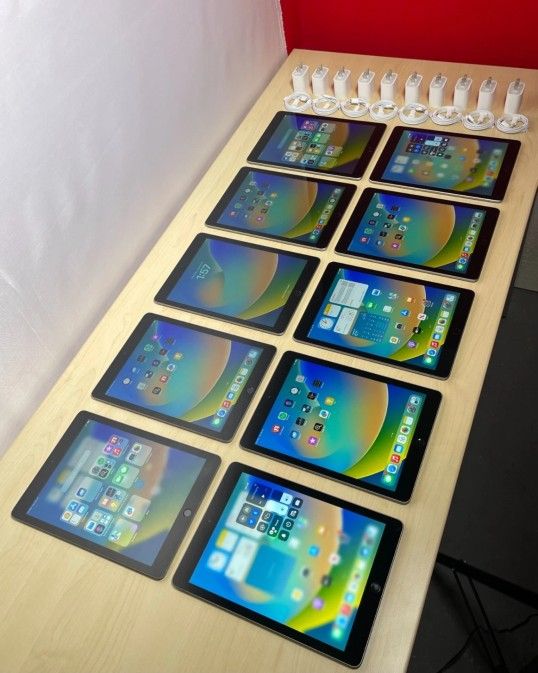 Apple iPad (5th Generation), 128 GB Wi-Fi model, Space Gray (Multiple iPads Available)