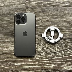 iPhone 13 Pro 1TB UNLOCKED FOR ANY CARRIER!