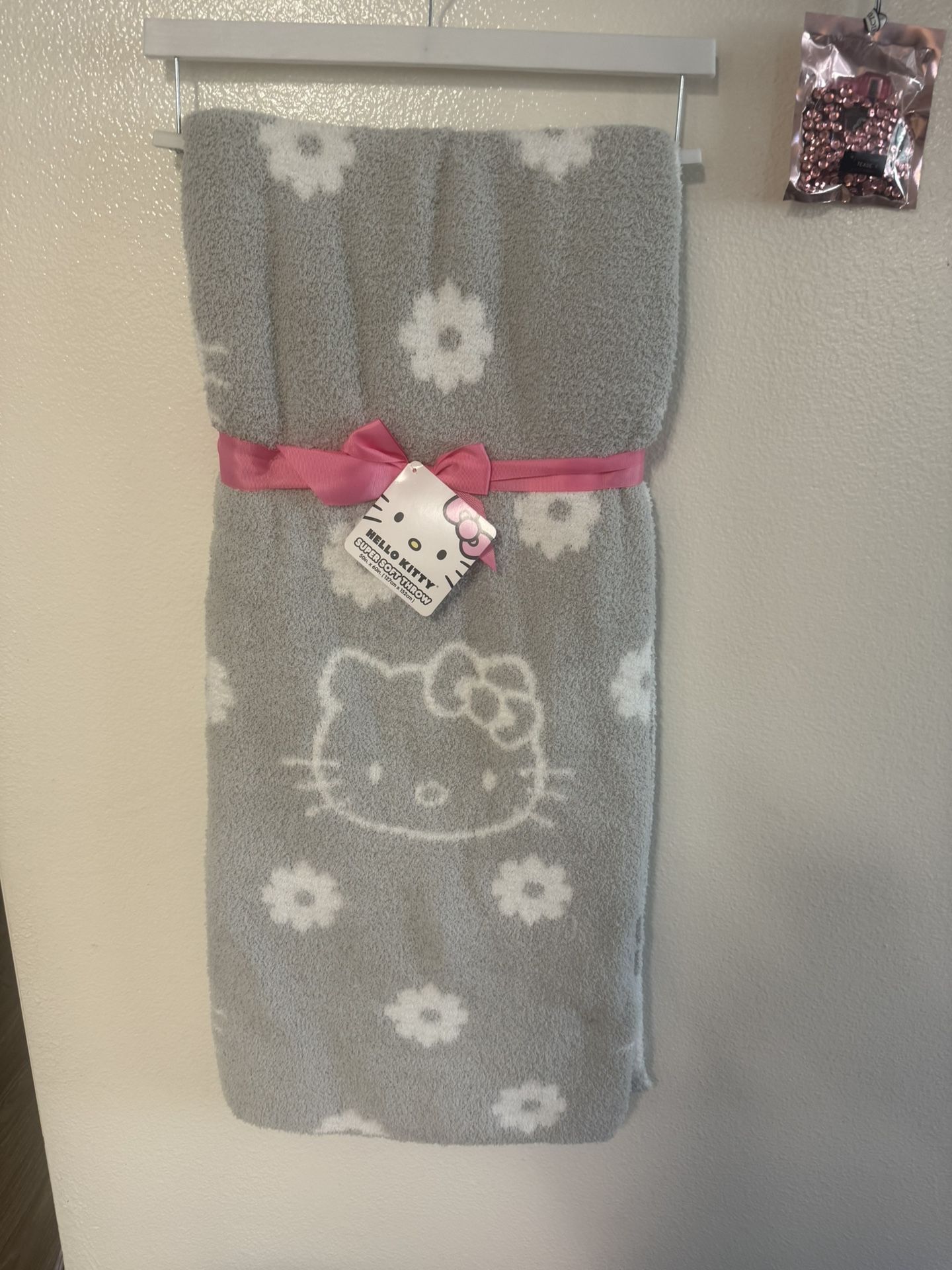Hello Kitty Blanket New