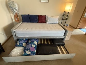 Day Bed For Living Room
