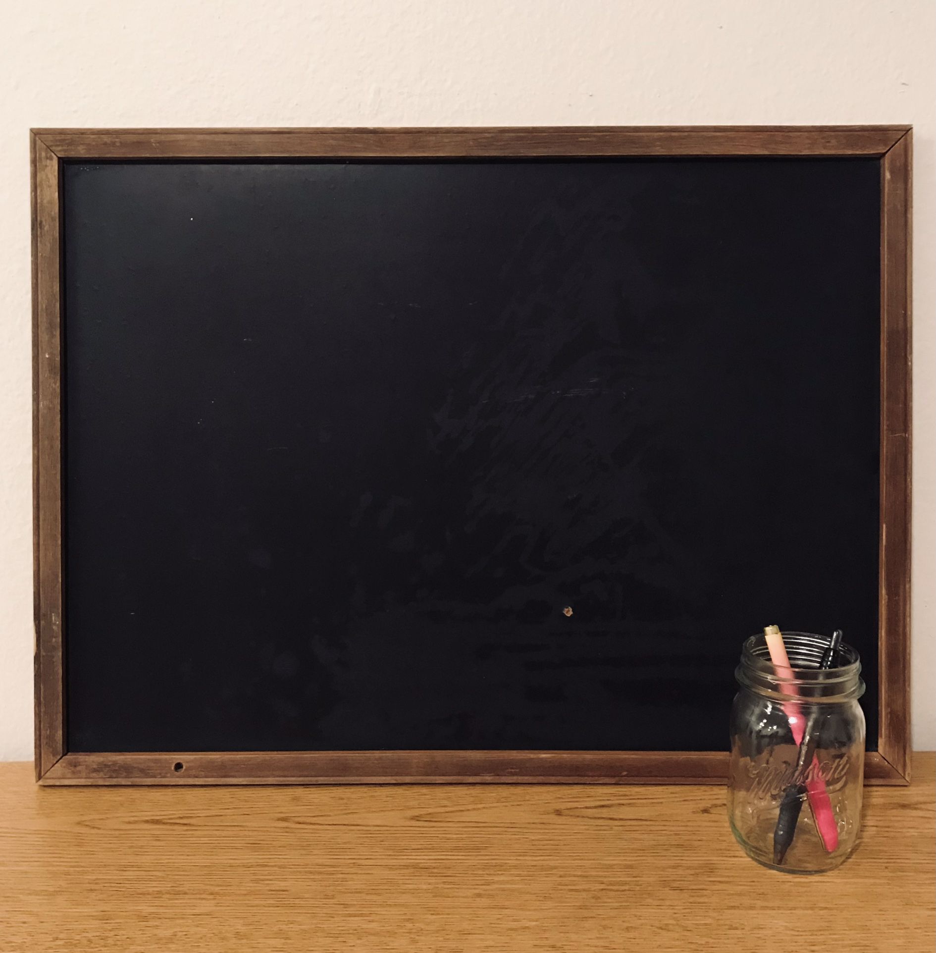 BEAUTIFUL VINTAGE CHALKBOARD WITH WOODEN FRAME