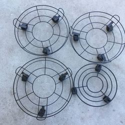 Lot 4 Metal Wire Plant Caddy Planter Flower Pots Rolling Base Casters