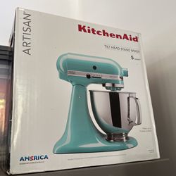 Brand New KitchenAid Artisan Mixer 
